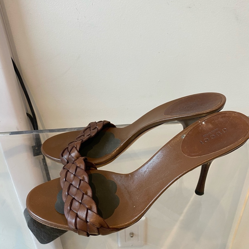 Gucci peep toe sandals size 9 - Picture 2 of 3